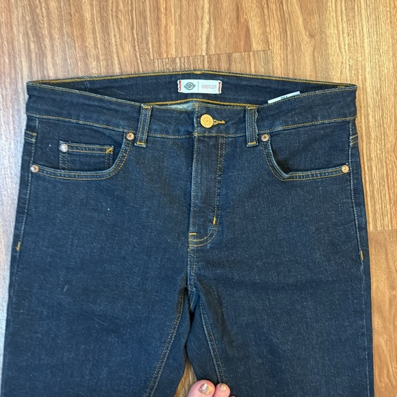 Woman’s Dickie Jeans - Picture 2 of 7